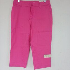 St John's Bay Capris SZ 8 NWT